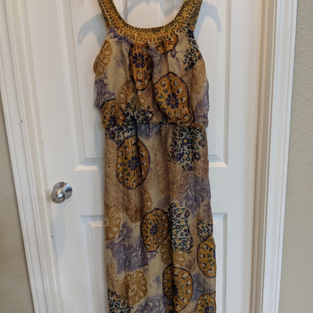 Cassee's Sleeveless Flowered Dress